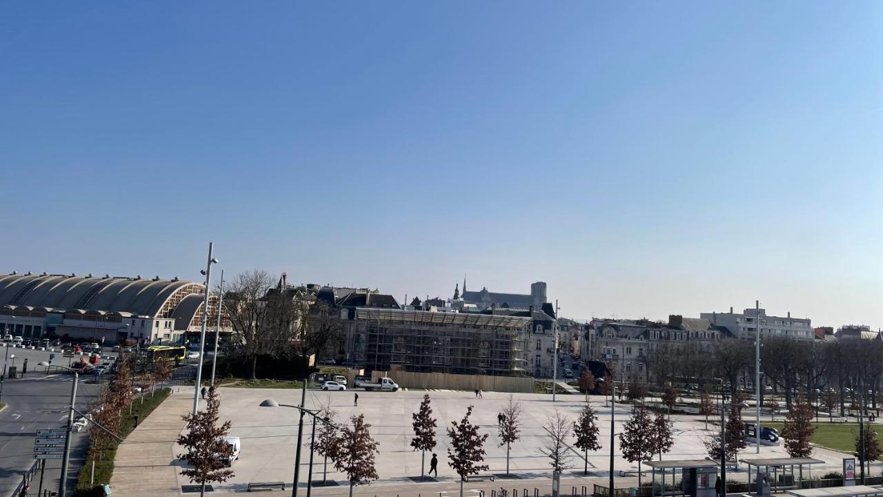 Appartement Porte Mars Reims Exterior photo